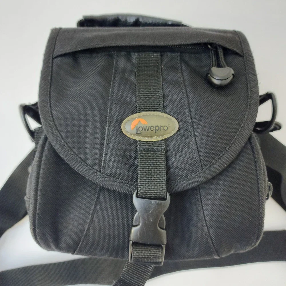 Lowepro EX 120‎ Digital Camera Shoulder Bag Black Padded Case with Strap